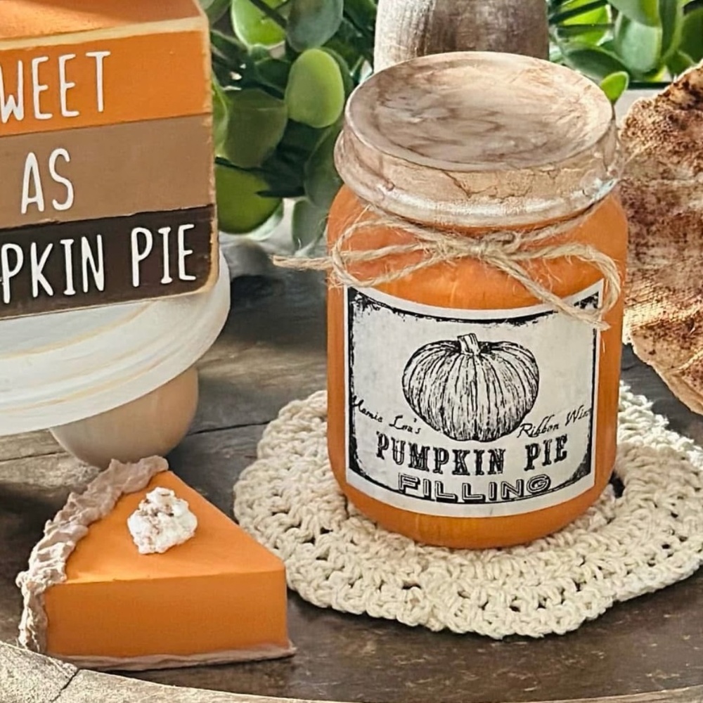 Mini Pumpkin Pie Filling Jar & Pie Slice